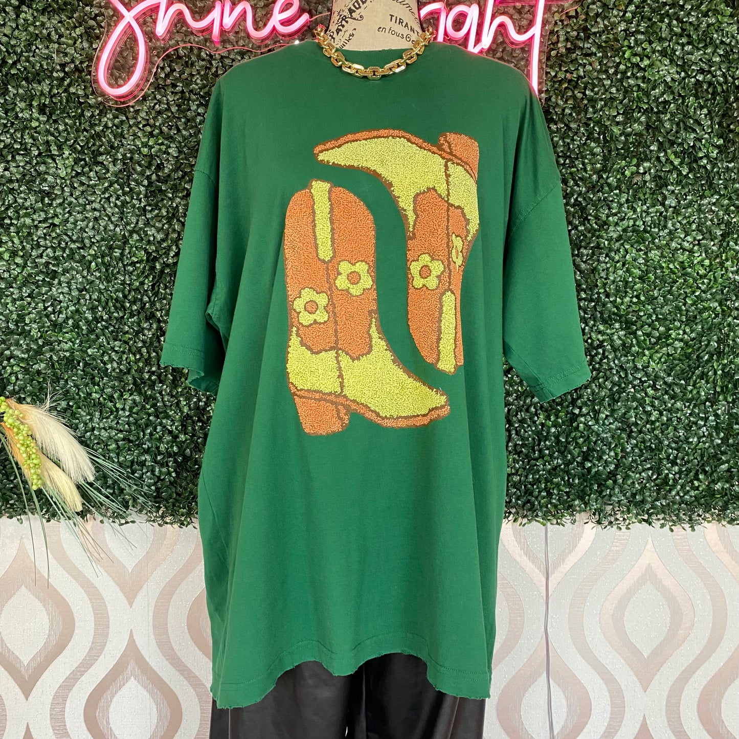 A1365 Green cowboy boot top