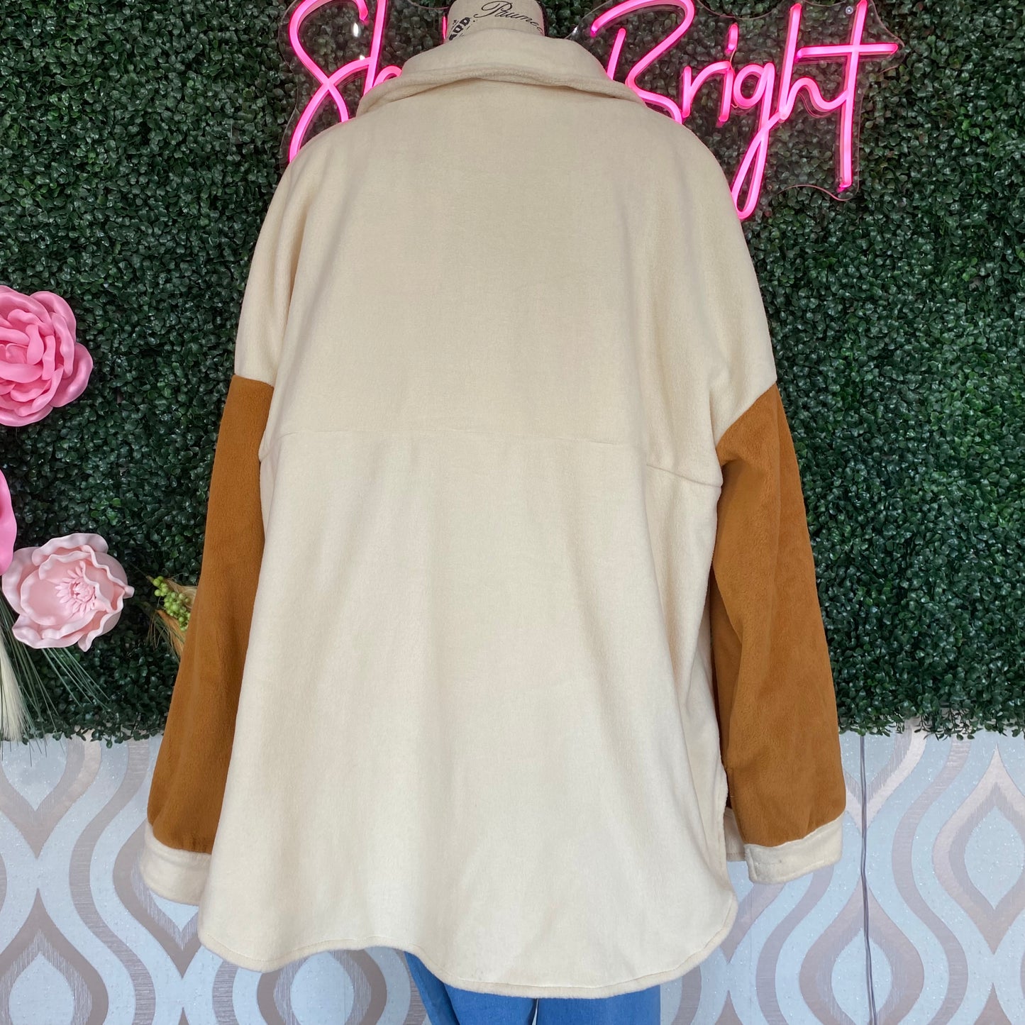 A1193 Cream and Tan Shacket