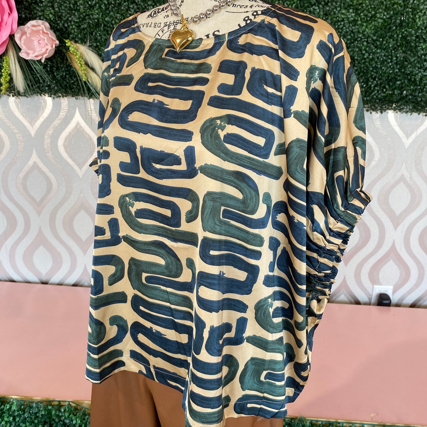 A1354 Tan printed round neck blouse