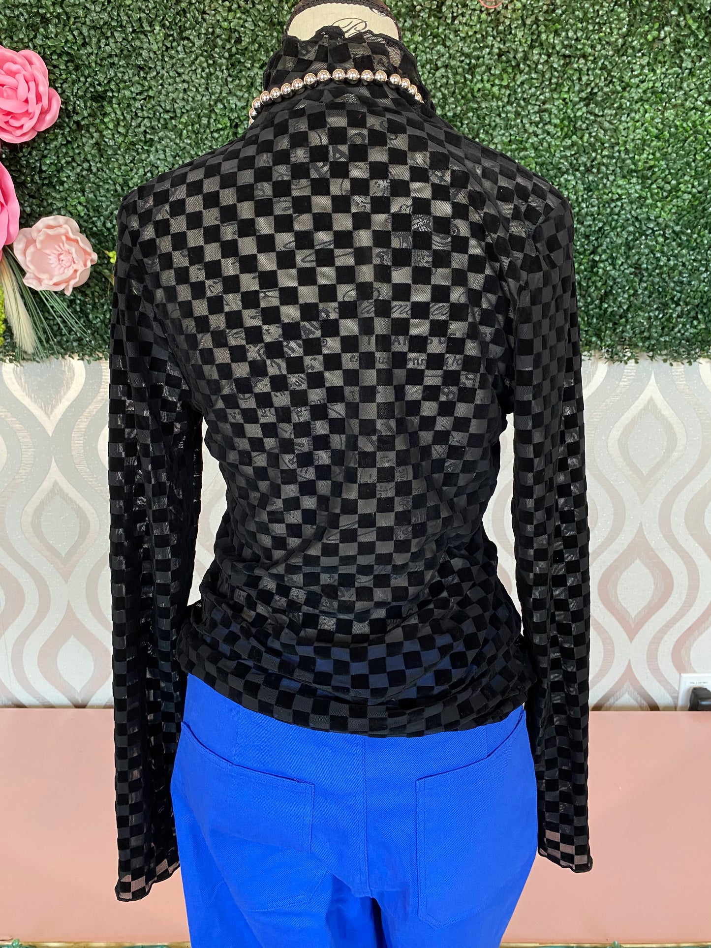 A1352 Black checkered mesh turtleneck