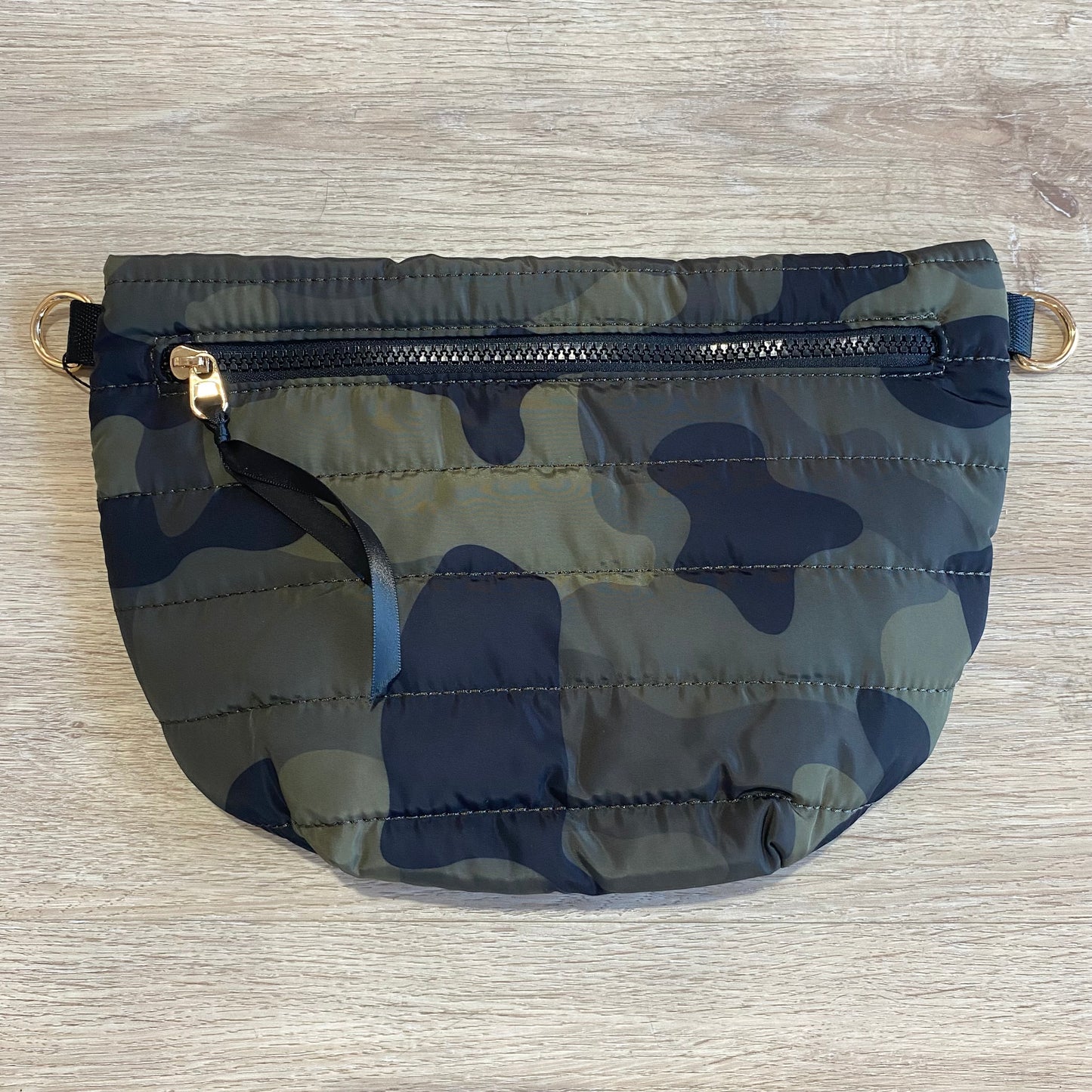 B101 Camo puffer belt bag