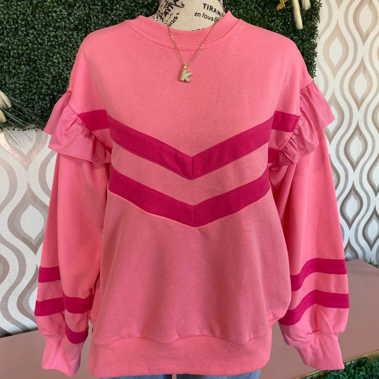 A1349 Hot pink ruffled crew neck