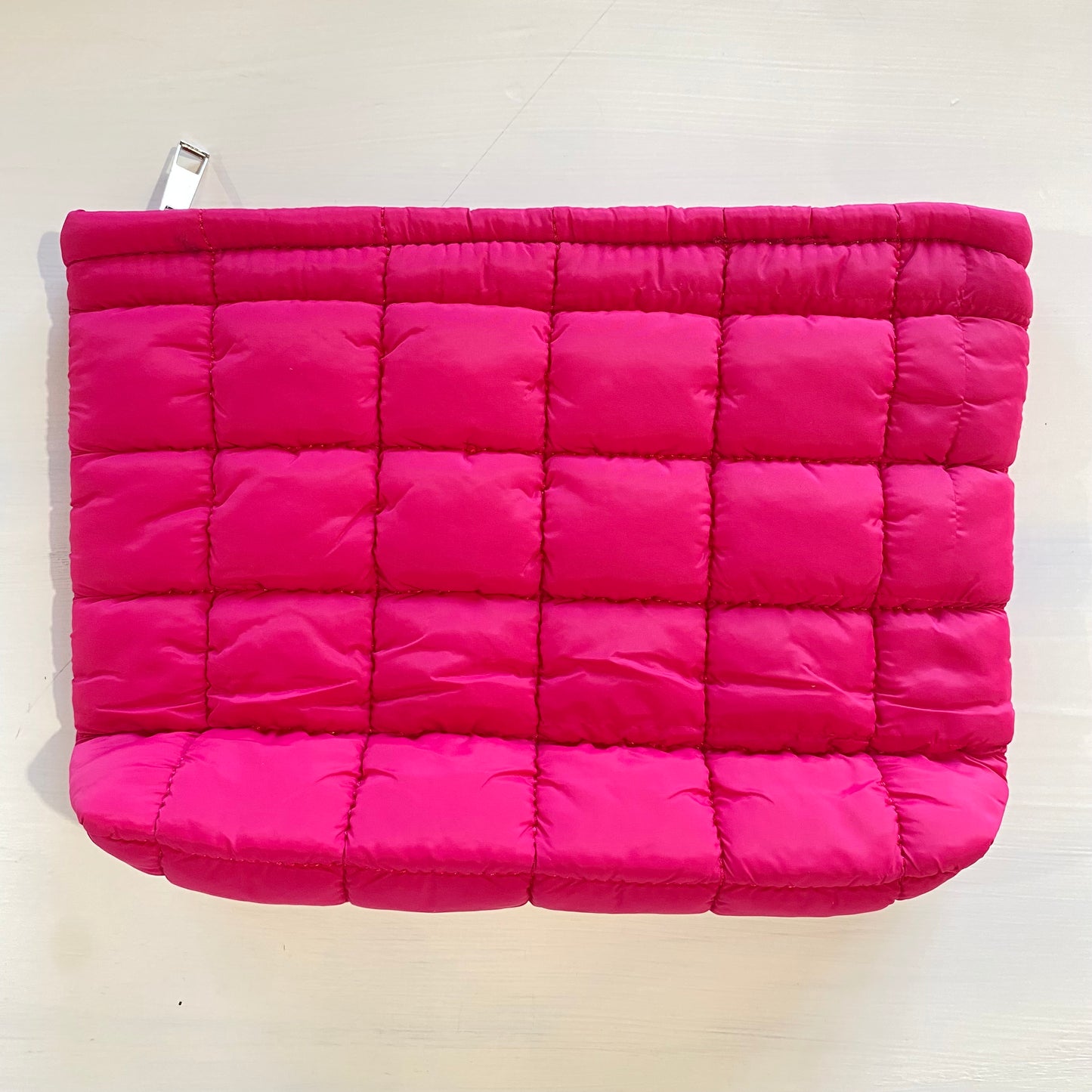 B105 Quilted puffy makeup bag