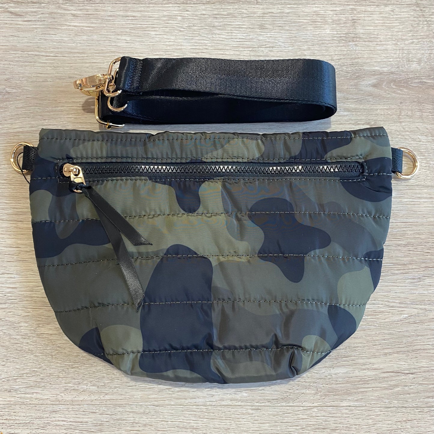 B101 Camo puffer belt bag