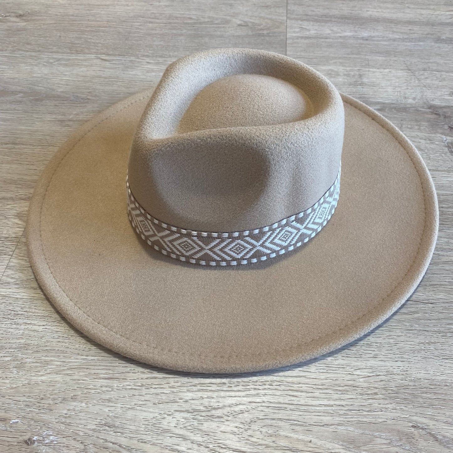 H109 Tan fedora hat