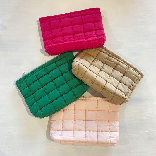 B105 Quilted puffy makeup bag