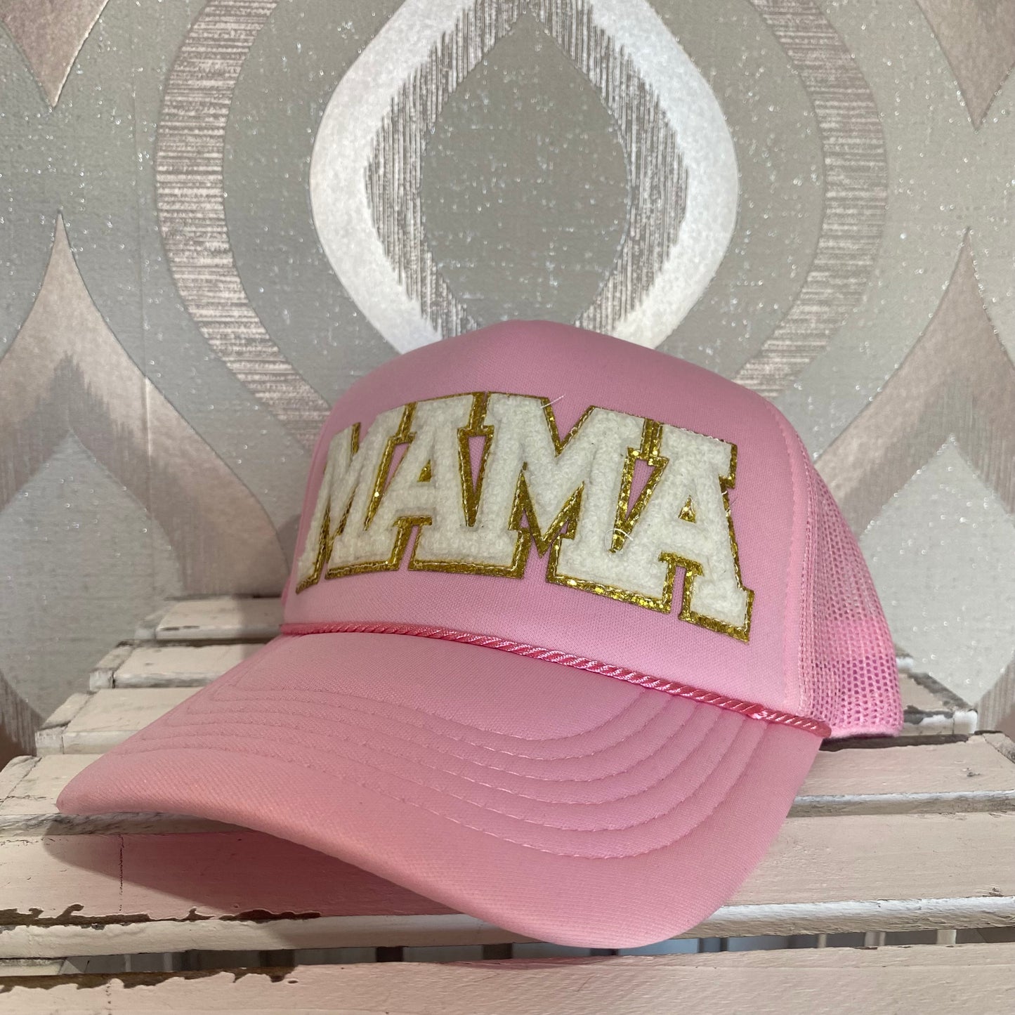 H104 Pink "mama" trucker hat